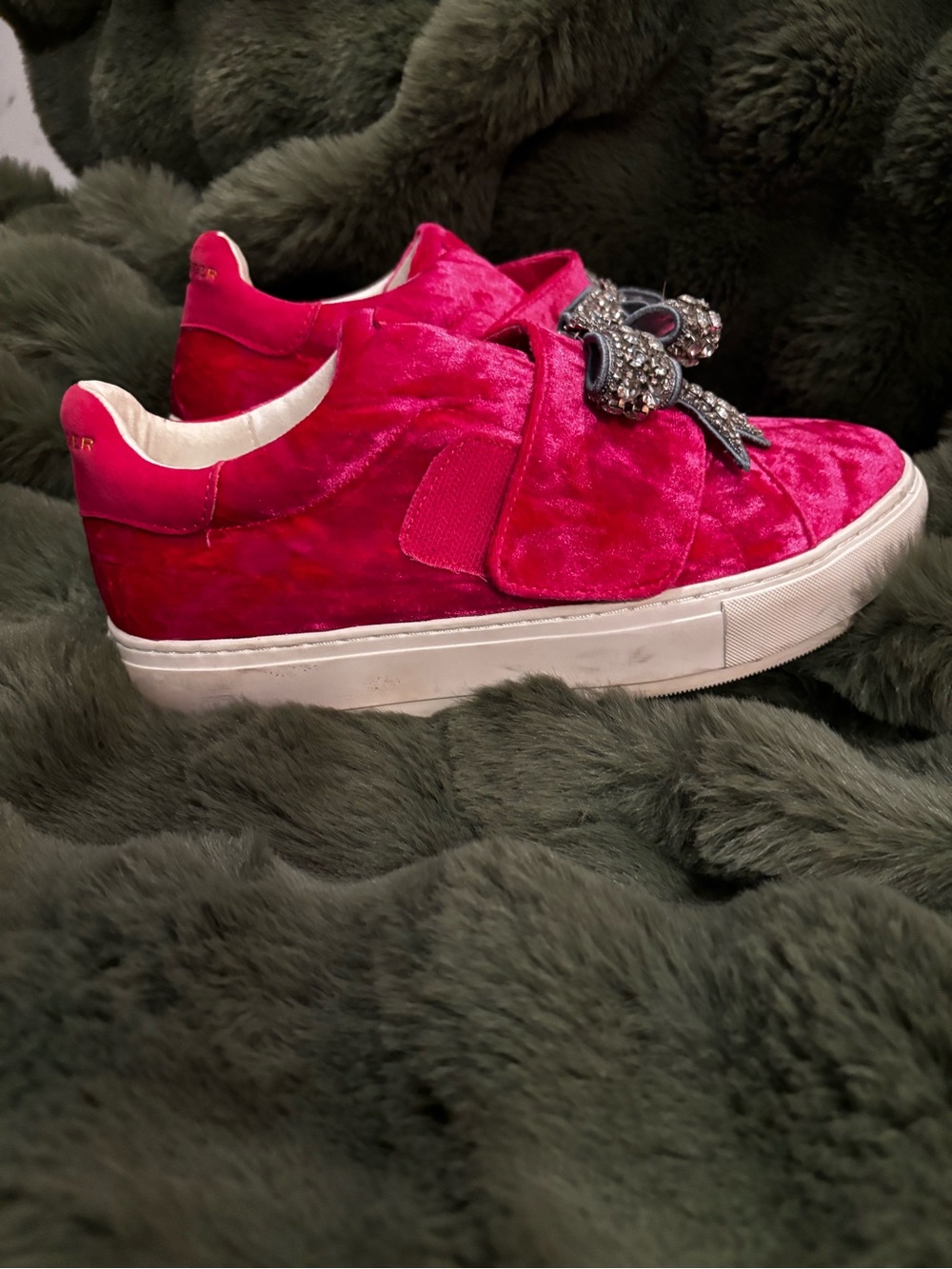 Kurt Geiger Hot Pink Velvet Slip-On Sneakers with Rhinestone Bow - Picture 3 of 6